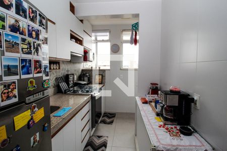 Cozinha de apartamento à venda com 2 quartos, 60m² em Estoril, Belo Horizonte