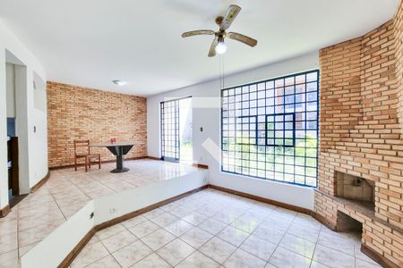 Sala de casa para alugar com 4 quartos, 150m² em Jardim Colorado, São José dos Campos