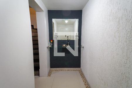 Corredor de casa à venda com 2 quartos, 124m² em Jardim Guairaca, São Paulo