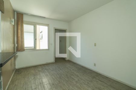 Sala de apartamento para alugar com 1 quarto, 50m² em Rio Branco, Porto Alegre