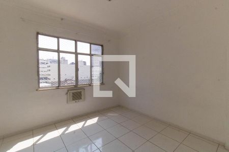 Quarto 1 de apartamento para alugar com 2 quartos, 60m² em Centro, Niterói