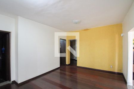 Sala de casa à venda com 2 quartos, 152m² em Glória, Belo Horizonte