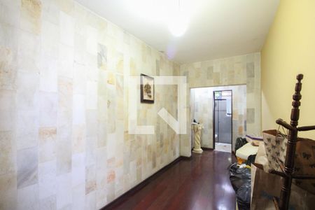 Sala de TV de casa à venda com 2 quartos, 152m² em Glória, Belo Horizonte