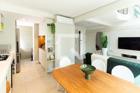 Sala de apartamento à venda com 2 quartos, 70m² em Indianópolis, São Paulo