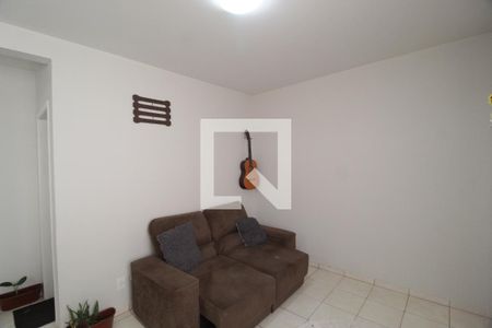 Sala de apartamento para alugar com 2 quartos, 46m² em Shopping Park, Uberlândia