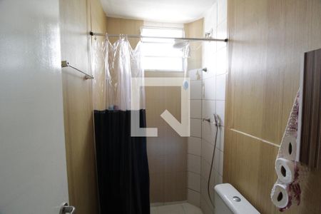 Banheiro Social de apartamento para alugar com 2 quartos, 46m² em Shopping Park, Uberlândia