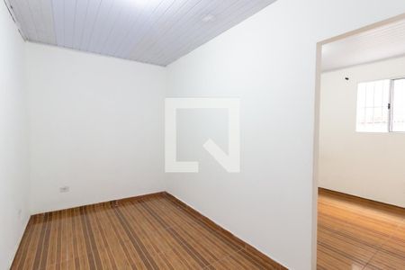 Sala de casa para alugar com 1 quarto, 40m² em Parque Guarani, São Paulo