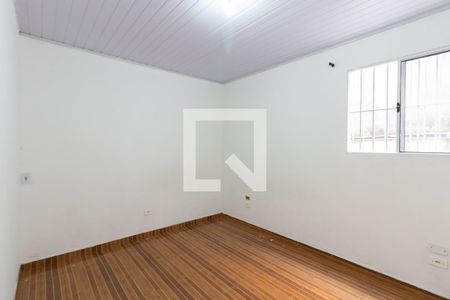 Quarto de casa para alugar com 1 quarto, 40m² em Parque Guarani, São Paulo