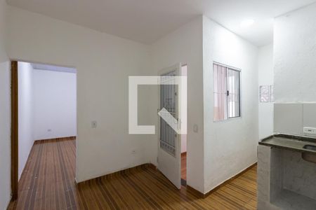 Cozinha de casa para alugar com 1 quarto, 40m² em Parque Guarani, São Paulo