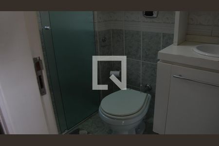 Banheiro de apartamento para alugar com 3 quartos, 149m² em Vila Ipiranga, Porto Alegre