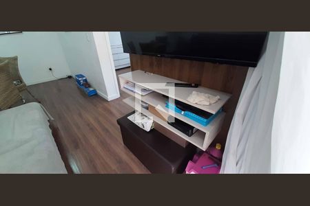 Sala de apartamento para alugar com 2 quartos, 50m² em Jardim Roberto, Osasco