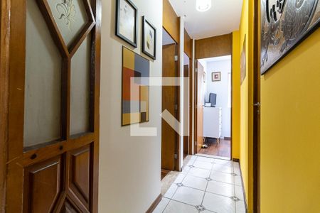 Corredor de apartamento à venda com 3 quartos, 63m² em Vila Vera, São Paulo