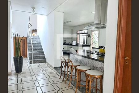 Foto 16 de casa à venda com 4 quartos, 330m² em Jardim da Gloria, São Paulo