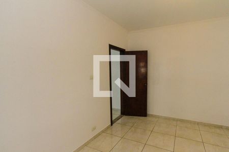 Quarto de casa para alugar com 2 quartos, 120m² em Parque Santa Madalena, São Paulo