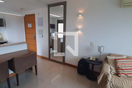 Sala de apartamento para alugar com 1 quarto, 35m² em Jacarepaguá, Rio de Janeiro