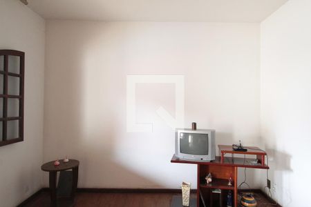 Sala de casa à venda com 4 quartos, 220m² em Cenaculo, Belo Horizonte