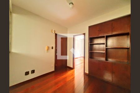 Sala de apartamento à venda com 3 quartos, 84m² em União, Belo Horizonte