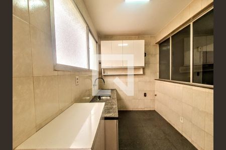 Cozinha de apartamento à venda com 3 quartos, 84m² em União, Belo Horizonte