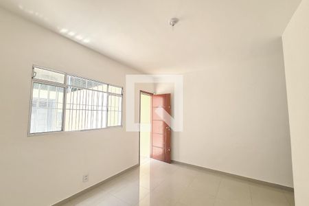 Sala de casa à venda com 3 quartos, 140m² em Jardim Vila Formosa, São Paulo