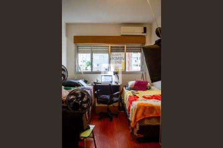 Quarto de apartamento à venda com 1 quarto, 45m² em Partenon, Porto Alegre