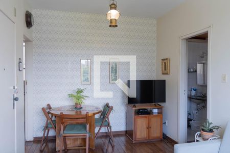 Sala de apartamento para alugar com 3 quartos, 74m² em Estoril, Belo Horizonte