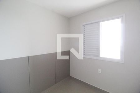 Quarto 2 de apartamento para alugar com 3 quartos, 80m² em Santa Mônica, Uberlândia