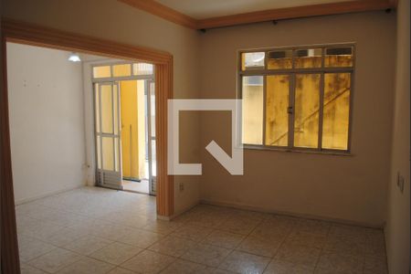 Sala de casa para alugar com 4 quartos, 110m² em Mussurunga I, Salvador