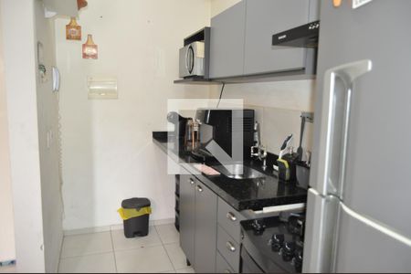 cozinha de apartamento para alugar com 1 quarto, 33m² em Piedade, Rio de Janeiro