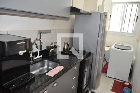 cozinha de apartamento para alugar com 1 quarto, 33m² em Piedade, Rio de Janeiro