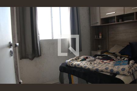 Quarto de apartamento à venda com 2 quartos, 42m² em Sarandi, Porto Alegre