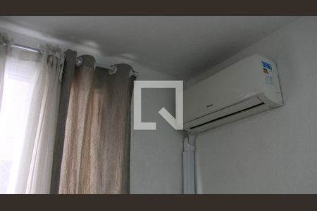 Sala/Cozinha de apartamento à venda com 2 quartos, 42m² em Sarandi, Porto Alegre