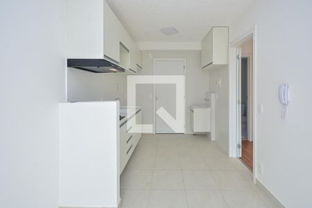 Sala/Cozinha de apartamento para alugar com 1 quarto, 31m² em Socorro, São Paulo