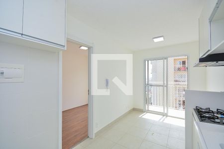 Sala/Cozinha de apartamento para alugar com 1 quarto, 31m² em Socorro, São Paulo