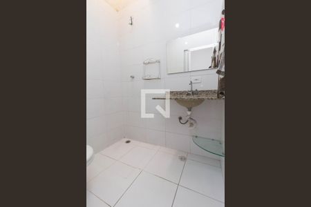 Casa à venda com 90m², 2 quartos e 1 vaga Casa à venda com 90m², 2 quartos e 1 vagaBanheiro da suíte 1