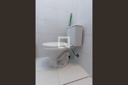 Casa à venda com 90m², 2 quartos e 1 vaga Casa à venda com 90m², 2 quartos e 1 vagaBanheiro da suíte 1