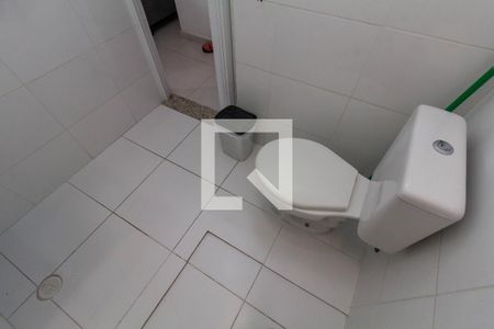 Casa à venda com 90m², 2 quartos e 1 vaga Casa à venda com 90m², 2 quartos e 1 vagaBanheiro da suíte 1