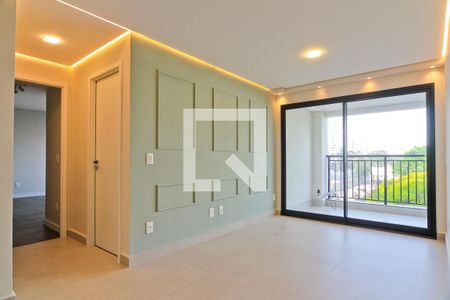 Sala de apartamento à venda com 2 quartos, 66m² em Vila Santa Delfina, São Paulo