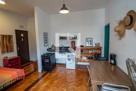 Sala de apartamento à venda com 2 quartos, 80m² em Laranjeiras, Rio de Janeiro