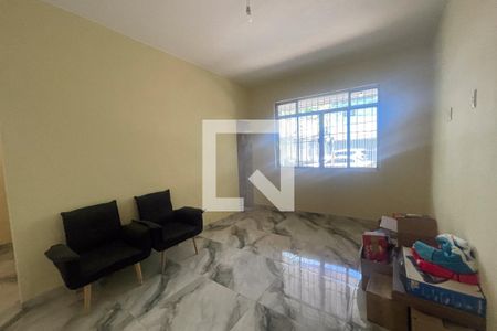 Quarto de casa para alugar com 3 quartos, 175m² em Jardim Vinte E Cinco de Agosto, Duque de Caxias