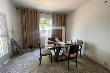 Sala de casa para alugar com 3 quartos, 175m² em Jardim Vinte E Cinco de Agosto, Duque de Caxias