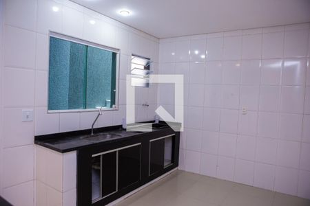 Sala/Cozinha e Área de Serviço de kitnet/studio para alugar com 1 quarto, 35m² em Cangaiba, São Paulo