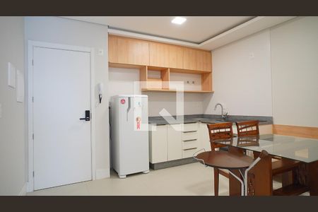 Sala _cozinha  de kitnet/studio para alugar com 1 quarto, 50m² em Trindade, Florianópolis