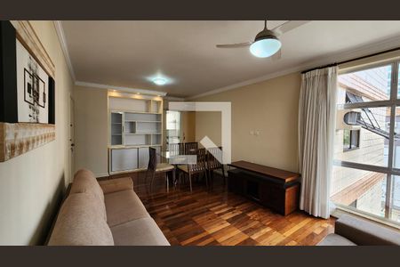 Sala de apartamento para alugar com 3 quartos, 120m² em Gonzaga, Santos