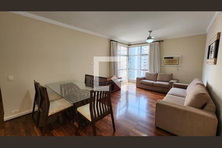 Sala de apartamento para alugar com 3 quartos, 120m² em Gonzaga, Santos