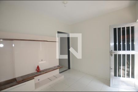 Sala de apartamento para alugar com 1 quarto, 70m² em Praça Seca, Rio de Janeiro