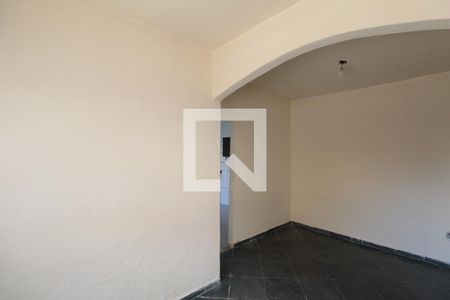 Sala de casa para alugar com 1 quarto, 70m² em Glória, Belo Horizonte