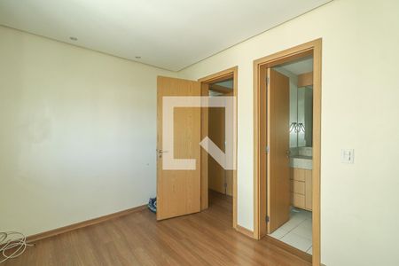 Quarto Suíte de apartamento à venda com 3 quartos, 67m² em Jardim Carvalho, Porto Alegre