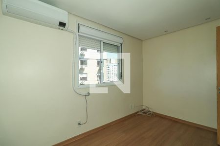 Quarto Suíte de apartamento à venda com 3 quartos, 67m² em Jardim Carvalho, Porto Alegre