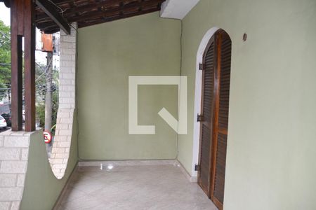 Casa à venda com 180m², 3 quartos e 1 vaga Casa à venda com 180m², 3 quartos e 1 vagaQuarto 2 varanda