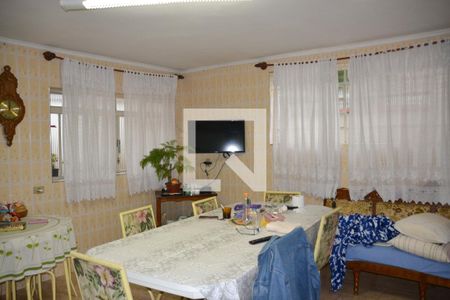 Casa à venda com 180m², 3 quartos e 1 vaga Casa à venda com 180m², 3 quartos e 1 vagaCozinha